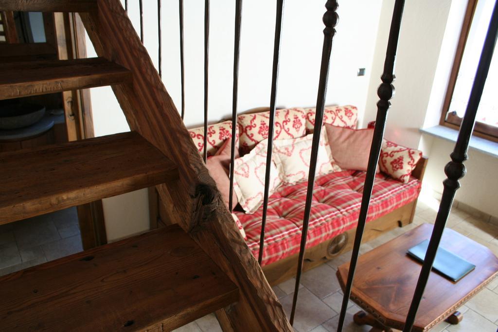 Le Petit Coin De Maison Chante Lune Bed & Breakfast Introd Room photo